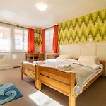 Methfessel By Chalet *